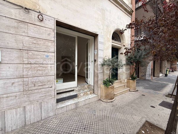 locale commerciale in affitto a Lecce in zona Centro Città