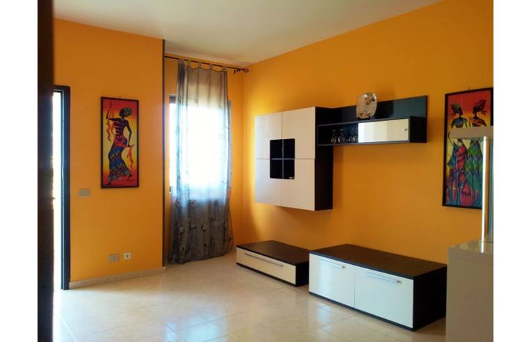 appartamento in affitto a Lizzanello in zona Merine