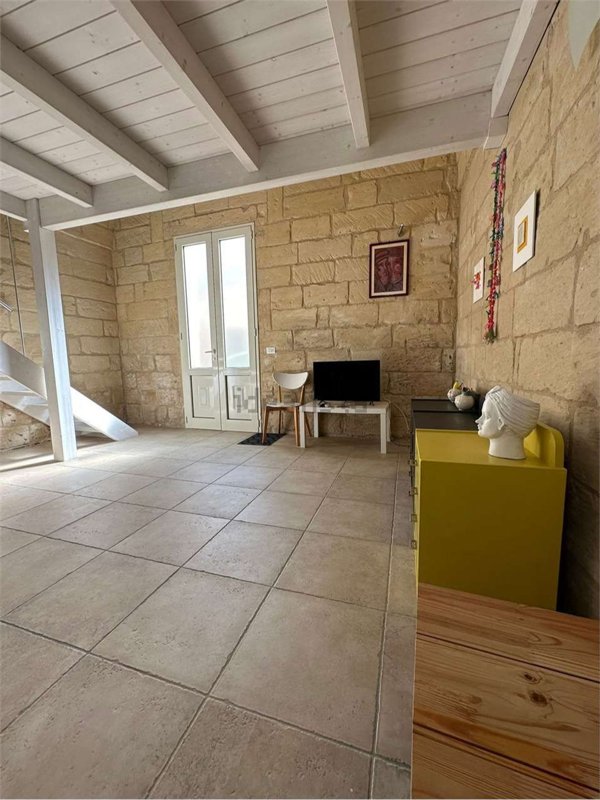 appartamento in affitto a Lizzanello in zona Merine