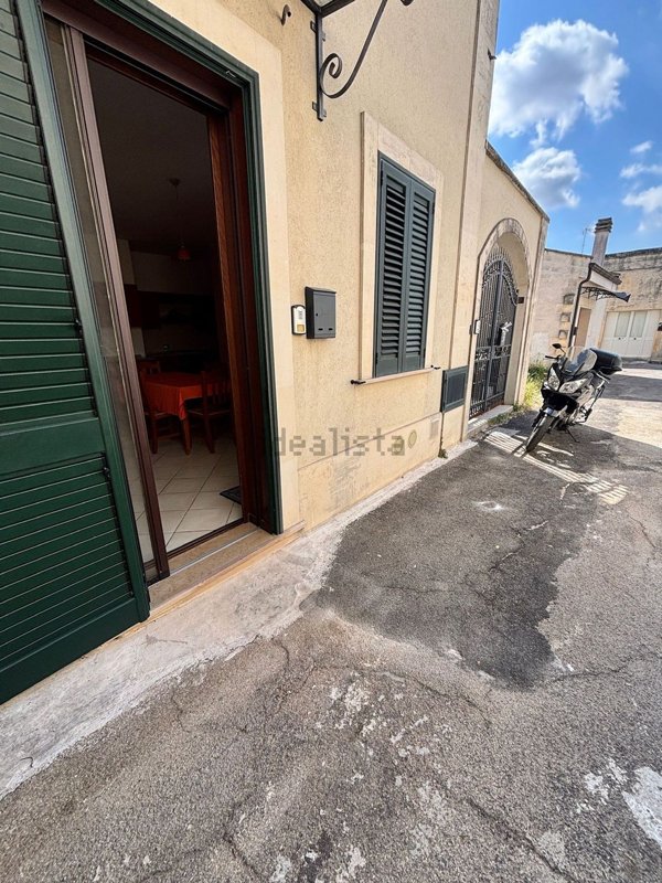 appartamento in affitto a Lizzanello in zona Merine