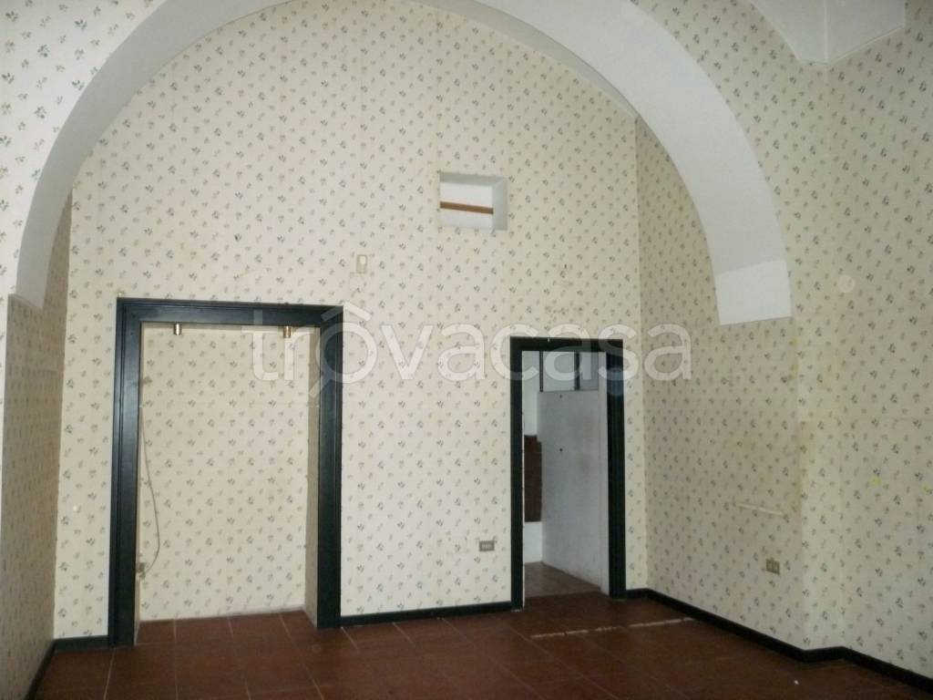 negozio in affitto a Maglie