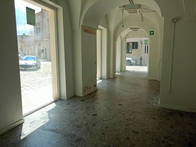 locale commerciale in affitto a Maglie