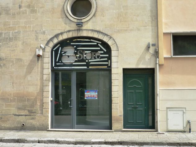 locale commerciale in affitto a Maglie