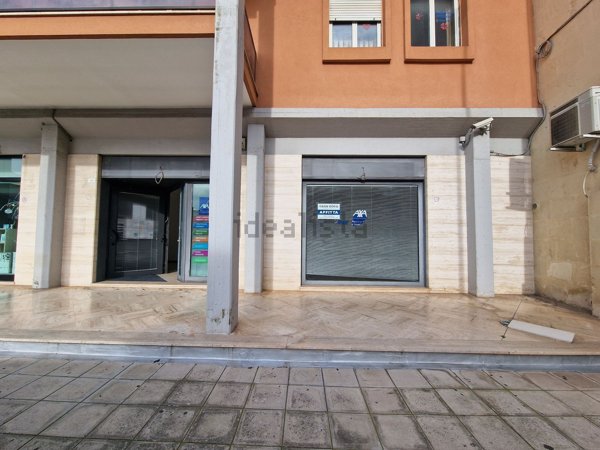 locale commerciale in affitto a Maglie