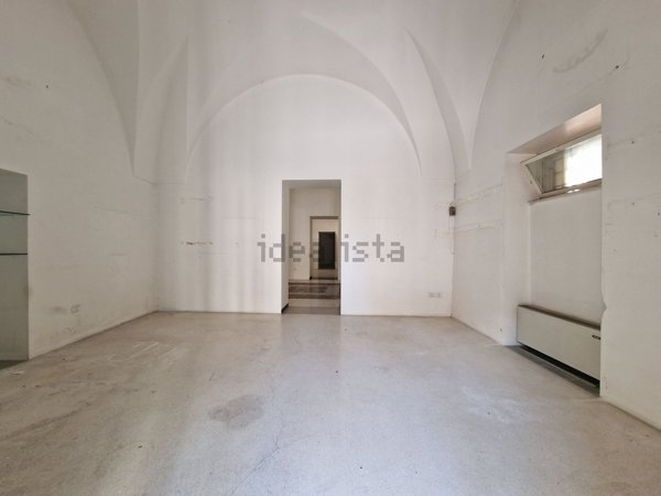 locale commerciale in affitto a Maglie
