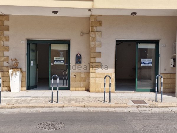 locale commerciale in affitto a Maglie