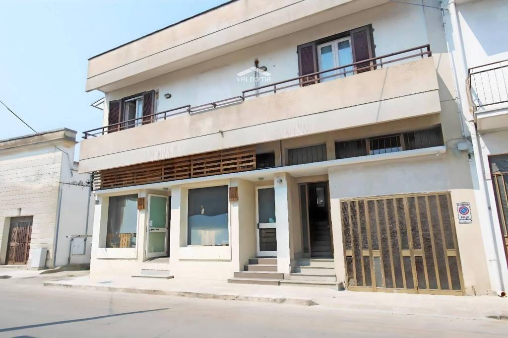 negozio in affitto a Melendugno