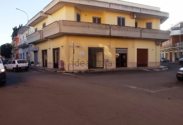 locale commerciale in affitto a Monteroni di Lecce