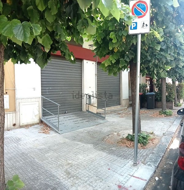 locale commerciale in affitto a Monteroni di Lecce