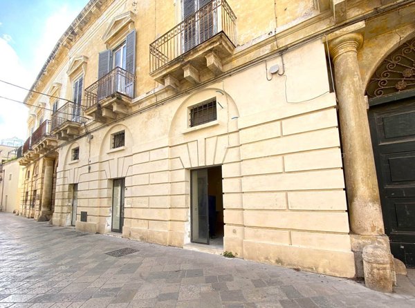 negozio in affitto a Nardò