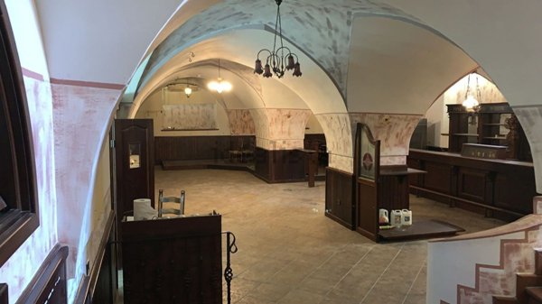 negozio in affitto a Parabita