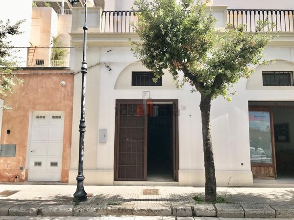 ufficio in affitto a Parabita