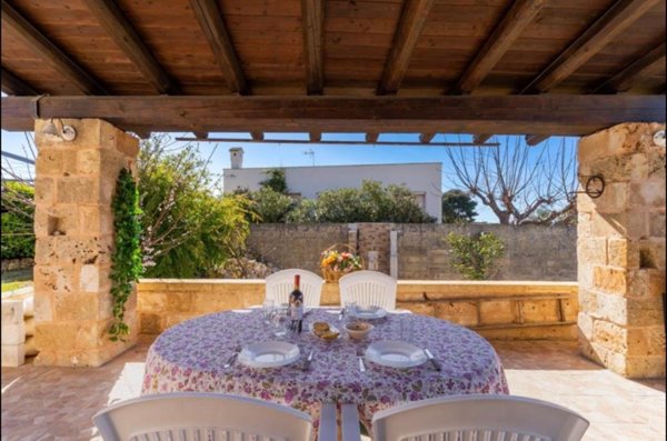 casa indipendente in affitto a Racale in zona Torre Suda