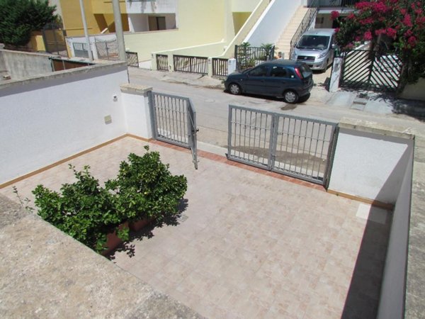 appartamento in affitto a Salve in zona Torre Pali