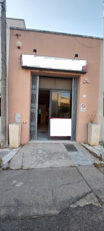 locale commerciale in affitto a Scorrano