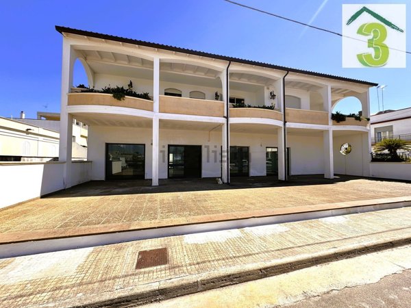 locale commerciale in affitto a Tricase