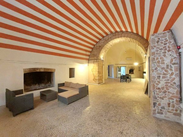 negozio in affitto a Tricase