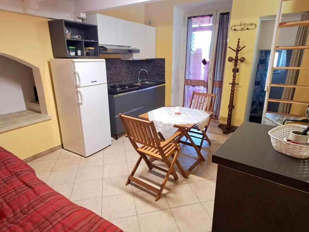 appartamento in affitto a Tricase in zona Depressa