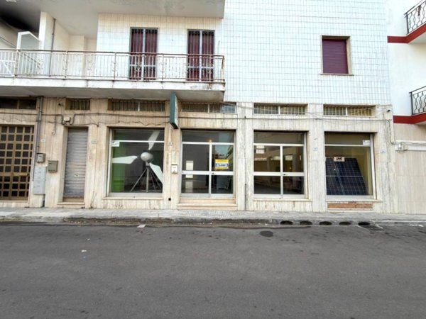 negozio in affitto a Tricase