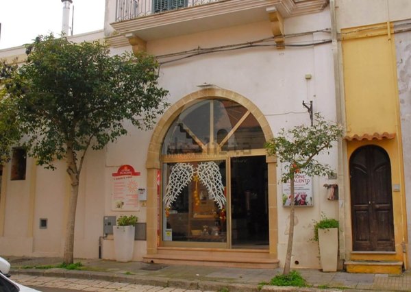 negozio in affitto a Tricase