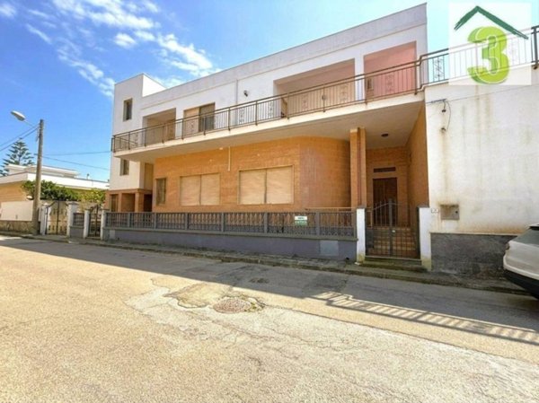 negozio in affitto a Tricase