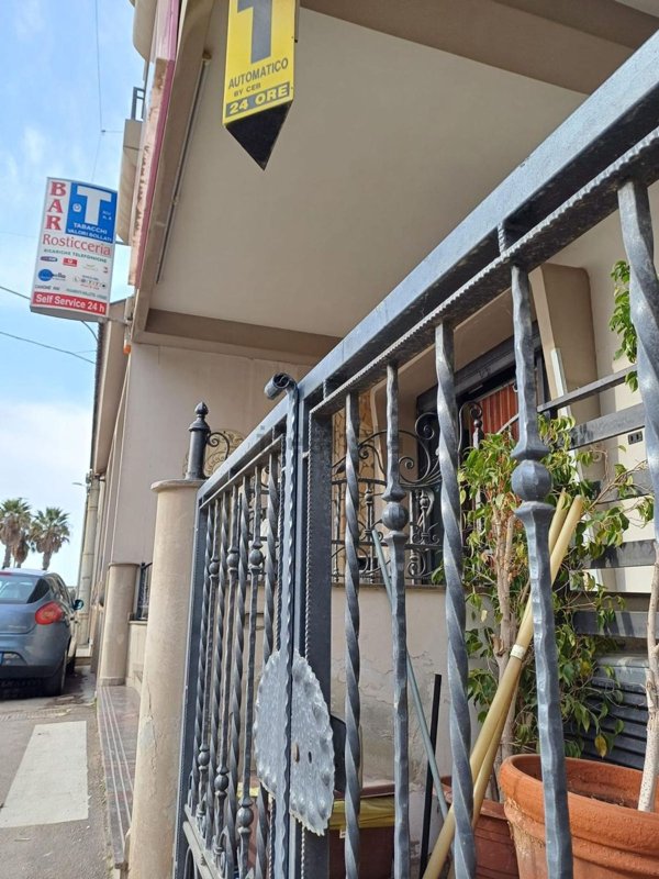 locale commerciale in affitto a Tuglie