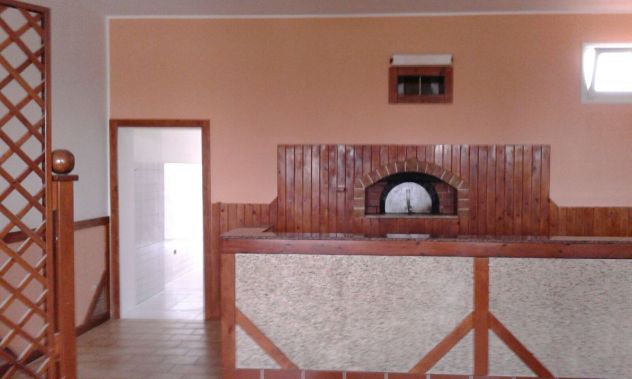 locale commerciale in affitto a Vernole