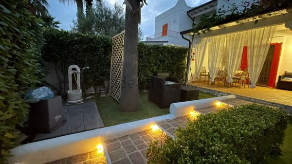 casa indipendente in affitto a Porto Cesareo