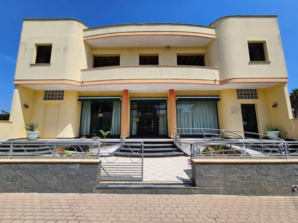 negozio in affitto a Presicce-Acquarica in zona Presicce