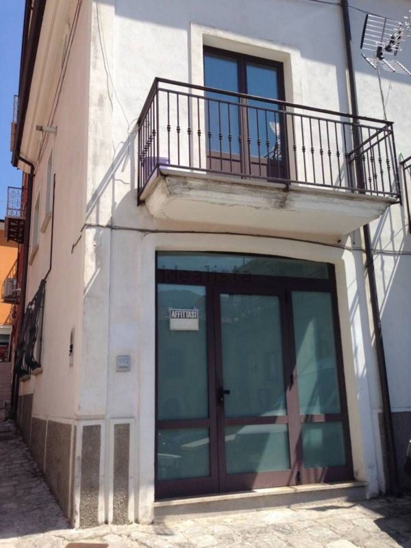 ufficio in affitto a Brienza