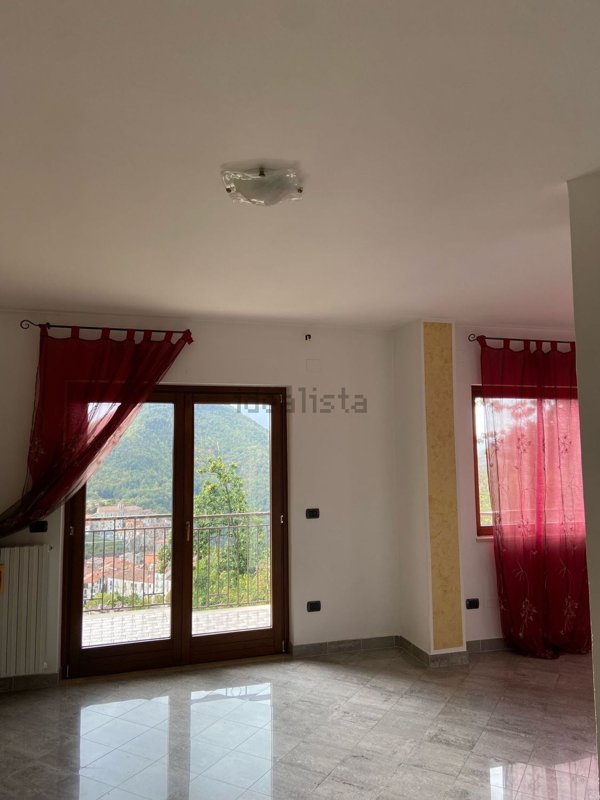 appartamento in affitto a Lagonegro