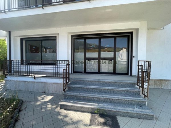 casa indipendente in affitto a Marsicovetere in zona Villa d'Agri