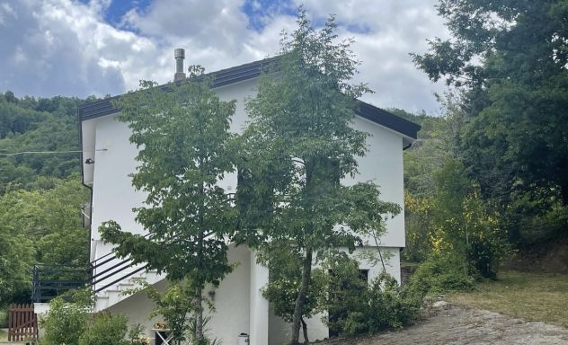 casa indipendente in affitto a Moliterno