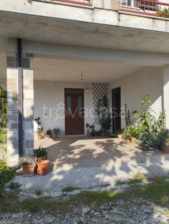 appartamento in affitto a Nemoli in zona Lago Sirino