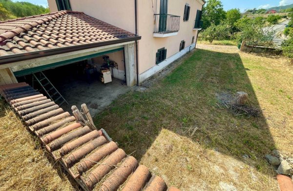 casa indipendente in affitto a Picerno