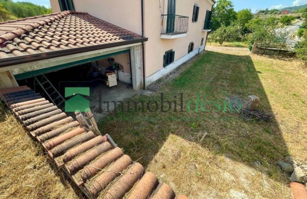 casa indipendente in affitto a Picerno