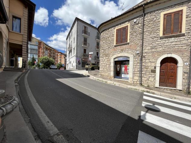 negozio in affitto a Potenza