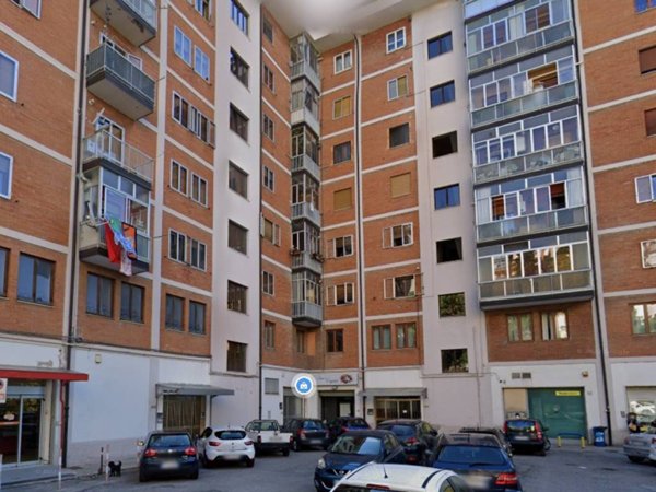 negozio in affitto a Potenza