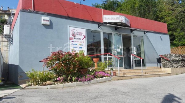 negozio in affitto a Potenza in zona Macchia Romana