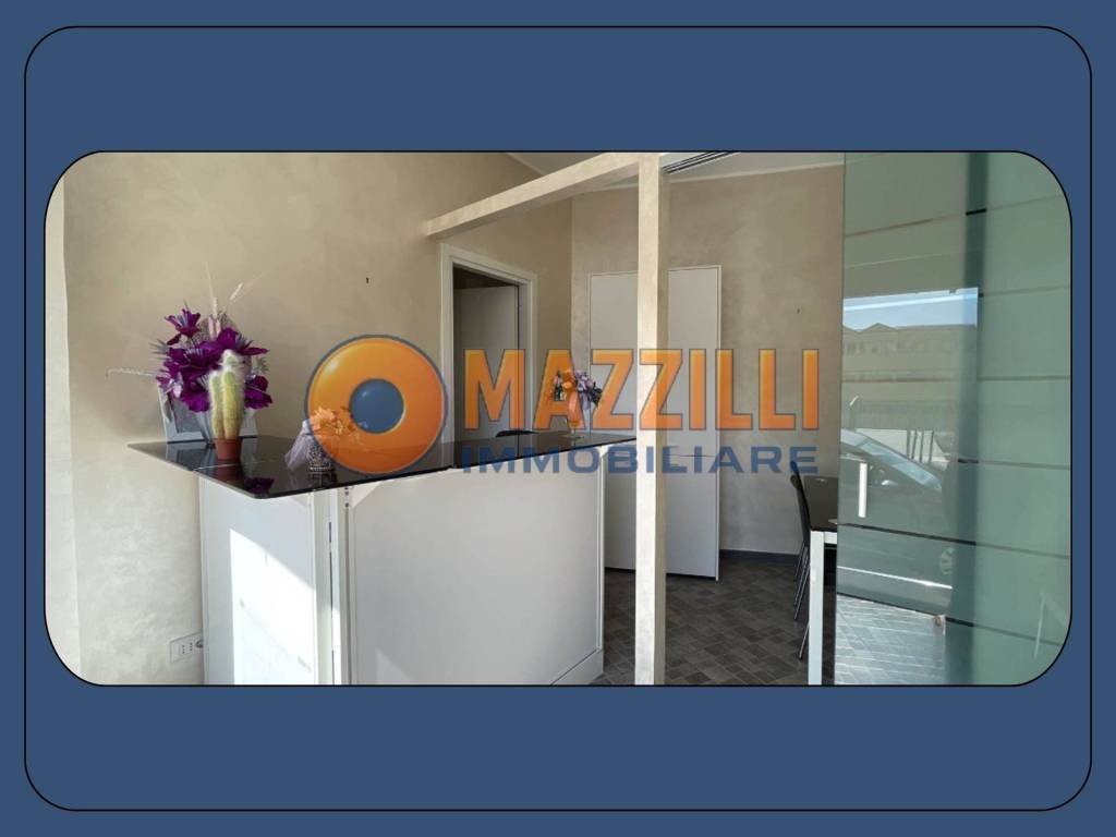 negozio in affitto a Potenza