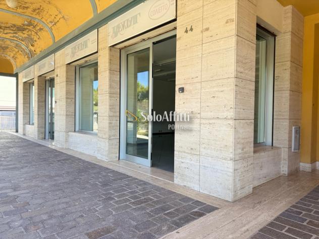 locale commerciale in affitto a Potenza