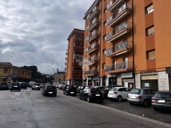 locale commerciale in affitto a Potenza