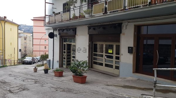 locale commerciale in affitto a Potenza in zona Rione Francioso