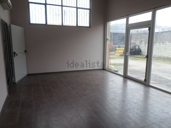 locale commerciale in affitto a Potenza