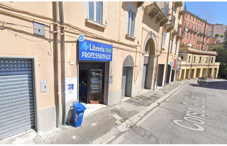 locale commerciale in affitto a Potenza in zona Rione Centro