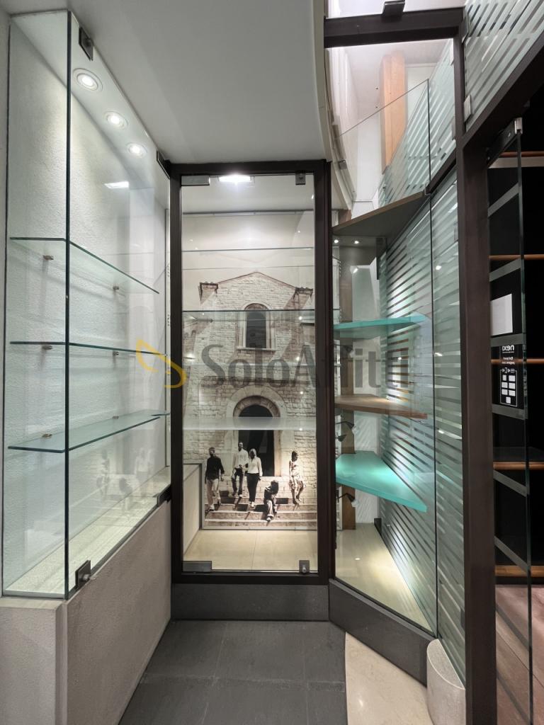 locale commerciale in affitto a Potenza