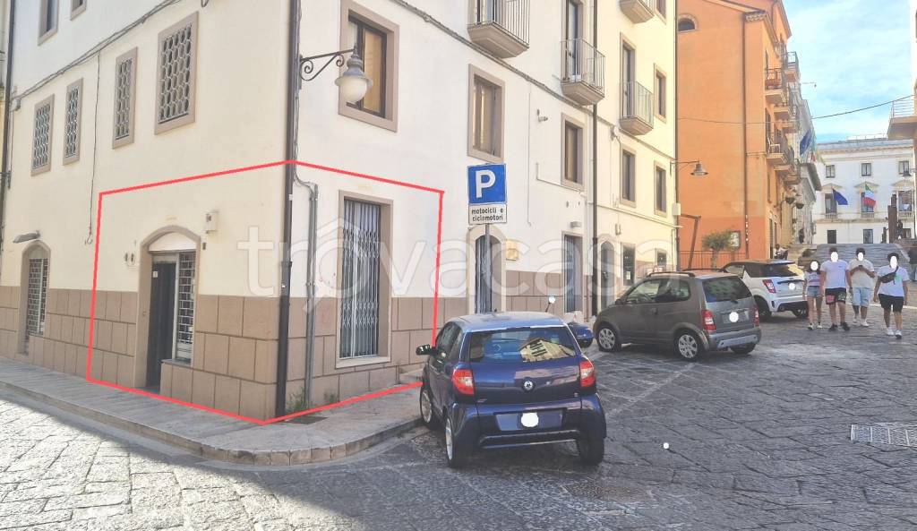 locale commerciale in affitto a Potenza
