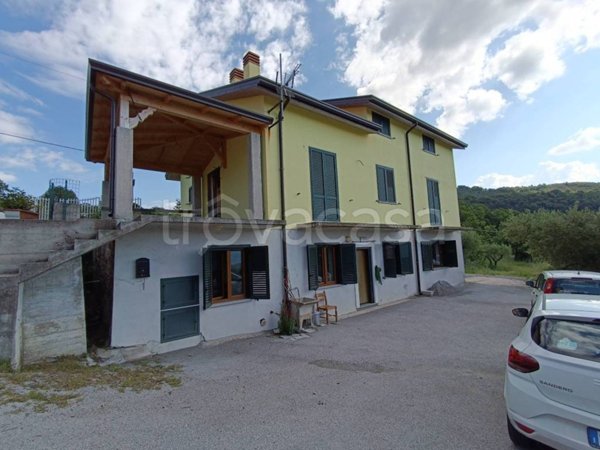 appartamento in affitto a Rivello