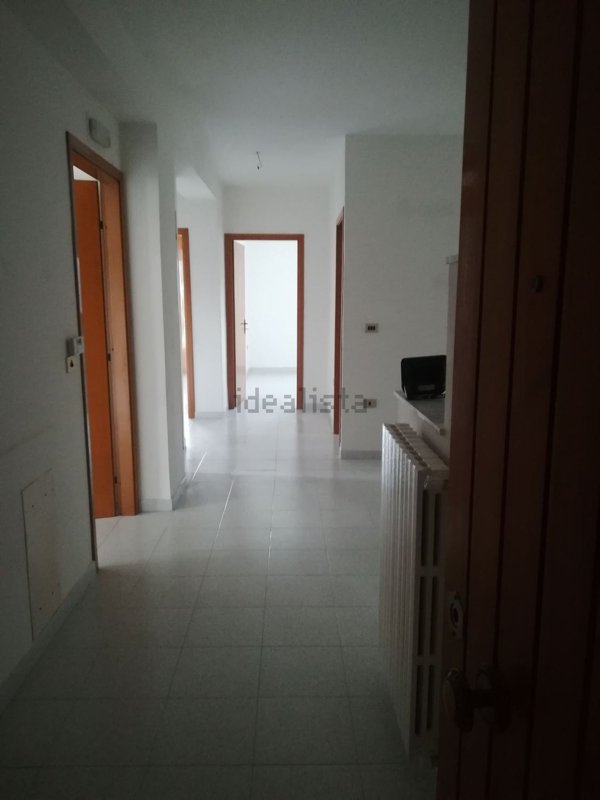 appartamento in affitto a Tito