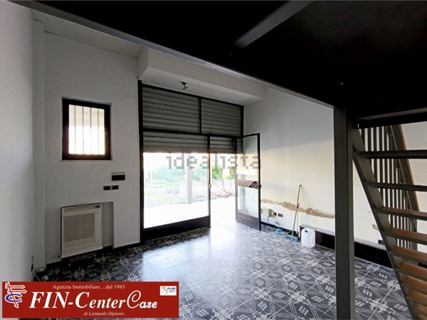 locale commerciale in affitto a Bernalda in zona Metaponto